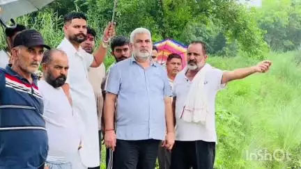 ਪਠਾਨਕੋਟ: ਜ਼ਿਲ੍ਹੇ ਦੇ ਸਰਹੱਦੀ ਖੇਤਰ ਉਜ ਦਰਿਆ, ਜਲਾਲੀਆ ਨਾਲੇ ਅਤੇ ਹੜ੍ਹ ਸੰਭਾਵਿਤ ਖੇਤਰਾਂ ਦਾ ਕੈਬਨਿਟ ਮੰਤਰੀ ਕਟਾਰੂ ਚੱਕ ਨੇ ਕੀਤਾ ਦੌਰਾ