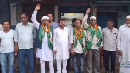 जरीडीह: टुपकाड़ी में JLKM पार्टी के केंद्रीय संगठन सचिव समेत अन्य दो लोगों ने JMM की सदस्यता ग्रहण की