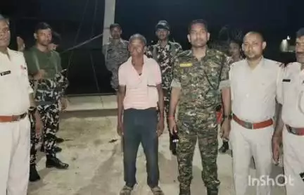 मदनपुर: पिरथू गांव से पुलिस ने 16 वर्षों से फरार स्थाई वारंटी को गिरफ्तार कर जेल भेजा