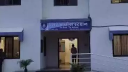 સાવલી: વડોદરા ગ્રામ્ય  LCBએ વિદેશી દારૂ સાથે એક ઈસમને ઝડપી પાડ્યો