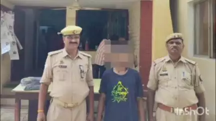 हर्रैया: पैकोलिया पुलिस ने लोहे के छुरे के साथ एक अभियुक्त को स्थानीय थाना क्षेत्र से किया गिरफ्तार