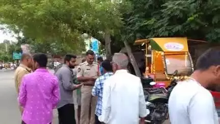 జిల్లా కేంద్రంలో విజిబుల్ పోలీసింగ్  ట్రాఫిక్ సమస్య తలెత్తకుండా చర్యలు జిల్లా ఎస్పీ జగదీష్