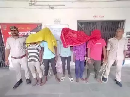 दुर्गावती: रूइया और छोटका अमाव से दुर्गावती पुलिस ने विभिन्न मामलों में 5 नामजद अभियुक्तों को गिरफ्तार कर भभुआ जेल भेजा