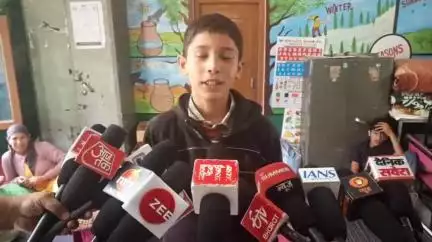 मंडी: जिला मंडी के सराज के बाढ़ प्रभावित क्षेत्र शरण गांव के मासूम कपिल ठाकुर ने सुनाई आपबीती, कैसे बरसी आफत की बारिश