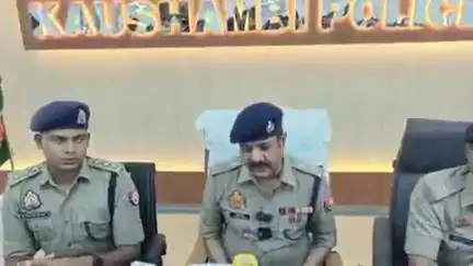 थाना करारी पुलिस टीम द्वारा चोरी की घटनाओं से संबंधित 04 वांछित अभियुक्तों को गिरफ्तार