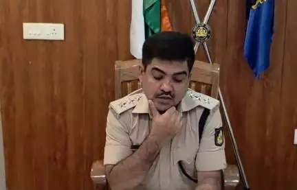 ದಾಂಡೇಲಿ: ಎಪಿಪಿನಲ್ಲಿ ಹಣ ಹೂಡಿಕೆ ಮಾಡದಂತೆ ನಗರದಲ್ಲಿ ಡಿವೈಎಸ್ಪಿ ಶಿವಾನಂದ ಮದರಕಂಡಿ