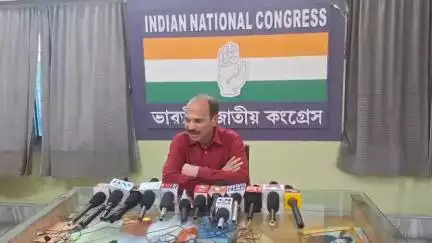 বহরমপুর: ভিন রাজ্যে বাংলার পরিযায়ী শ্রমিকদের হেনস্থা করা হচ্ছে, মুর্শিদাবাদে আন্দোলনে নামবে কংগ্রেস বহরমপুরে বললেন অধীর চৌধুরী