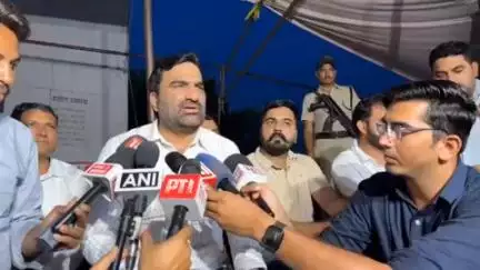 जयपुर: जयपुर में शहीद स्मारक पर हनुमान बेनीवाल ने मीडिया के बंधुओं के साथ महत्वपूर्ण विषय पर की चर्चा