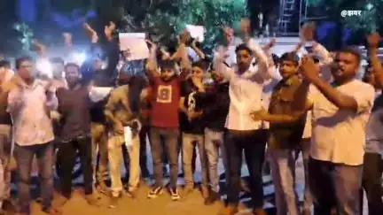 खंडवा नगर: हरदा प्रशासन के विरोध में खंडवा करणी सेना का महाराणा प्रताप प्रतिमा के पास प्रदर्शन