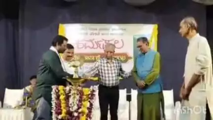 ಶಿರಸಿ: ಸರಿ ಕನ್ನಡದ ಕುರಿತು ಅಭಿಯಾನ ಆಗಬೇಕಿದೆ: ರಂಗಧಾಮದಲ್ಲಿ  ನಟ,‌ ನಿರ್ದೇಶಕ ಸುಚೇಂದ್ರಪ್ರಸಾದ