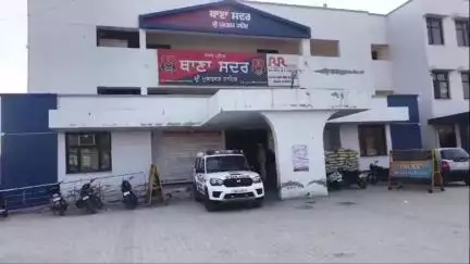 ਪਿੰਡ ਬੱਲਮਗੜ੍ਹ ਦੇ ਕੋਲ ਇੱਕ ਵਿਅਕਤੀ ਚੋਰੀ ਦੇ ਮੋਟਰਸਾਈਕਲ ਦੇ ਨਾਲ ਪੁਲਿਸ ਨੇ ਕੀਤਾ ਕਾਬੂ