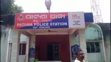 ଘସିପୁରା: ରେଙ୍ଗାଳବେଡ଼ା ଠାରେ ଅଳ୍ପକେ ବର୍ତ୍ତିଲେ ବନ୍ୟାଜଳରେ ଭାସିଯାଉଥିବା ବାଇକ୍ ଚାଳକ