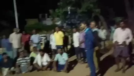 ಮೊಳಕಾಲ್ಮುರು: ತಾಲೂಕಿನಲ್ಲಿ ತಾರಕಕ್ಕೇರಿದ ' ಕೈ' ಮುಖಂಡರ ಫ್ಲೆಕ್ಸ್ ವಾರ್:ಬೀದಿಗೆ ಬಂದು ನಿಂತ ಕಾಂಗ್ರೆಸ್ ಪಕ್ಷದ ಒಳ ಜಗಳ