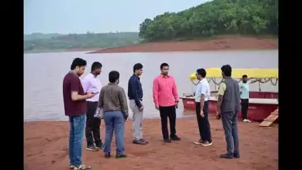 କୋରାପୁଟ ସହର: କୋରାପୁଟ ପଣ୍ଡି ଘାଟରେ ପର୍ଯ୍ୟଟନ ସମ୍ଭାବନା ନେଇ ଜିଲ୍ଲା ସ୍ତରୀୟ ବିଭାଗୀୟ ଅଧିକାରୀଙ୍କ ସହ ଘାଟ ମୁଳରେ ଆଲୋଚନା