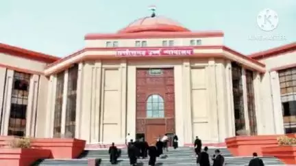 बैकुंठपुर: भोलन शाह मजार भूमि विवाद: हाईकोर्ट ने कोरिया कलेक्टर और एसपी को कानून-व्यवस्था बनाए रखने के दिए निर्देश