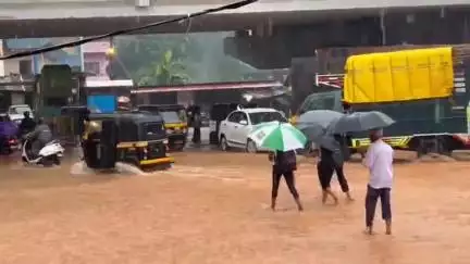 ಮಂಗಳೂರು: ತೊಕ್ಕೊಟ್ಟು ಪ್ಲೈ ಓವರ್ ಕೆಳಗಡೆ ಕೃತಕ ನೆರೆ: ಜನರಿಗೆ ಸಂಕಷ್ಟ