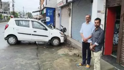 बीना: बीना में चोरी का सिलसिला जारी, गांधी चौराहे के पास दिनदहाड़े चोरी, घटना सीसीटीवी में कैद