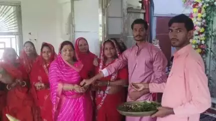 बेगुं: सावन महीने के पहले सोमवार के अवसर पर बेगू नगर के शिवालयों में श्रद्धालुओं की भीड़ उमड़ रही है