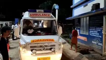 കണ്ണൂർ: ഇരിട്ടി എടക്കാനം റിവർ വ്യൂ പോയിന്റിൽ ഗുണ്ടാ ആക്രമണം, ഷുഹൈബ് വധക്കേസ് പ്രതിയുൾപ്പെടെ 15 പേർക്കെതിരെ കേസെടുത്തു