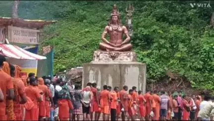 କୋଟପାଡ: ଦକ୍ଷିଣ ଓଡ଼ିଶାର ପ୍ରସିଦ୍ଧ ଗୁପ୍ତେଶ୍ୱର ପୀଠରେ ଶ୍ରାବଣ ପ୍ରଥମ ସୋମବାରରେ କାଉଡ଼ିଆଙ୍କ ପ୍ରବଳ ଭିଡ଼଼