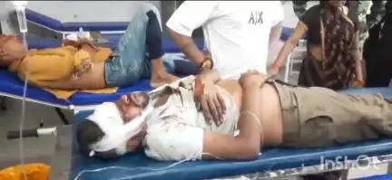 उरई: ग्राम हरदोई गुर्जर में सड़क पर आवारा जानवरों से बाइक सवार की भिड़ंत, व्यक्ति गंभीर रूप से घायल