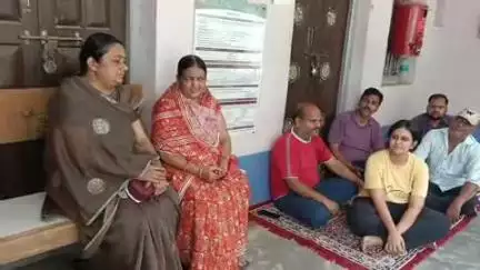 କଣ୍ଟାବାଞ୍ଜି: ବଙ୍ଗୋମୁଣ୍ଡା ଉପଡାକଘରେ ଜମାକାରୀଙ୍କ ଟଙ୍କା ଆତ୍ମସାତ ଘଟଣା, ଧାରଣରେ ବସିଲେ ଜମାକାରୀ