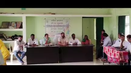ନୂଆପଡା: ମୋଟାନୂଆପଡ଼ାରେ ଗାଁରେ ପ୍ରଶାସନ କାର୍ଯ୍ୟକ୍ରମ ଅନୁଷ୍ଠିତ