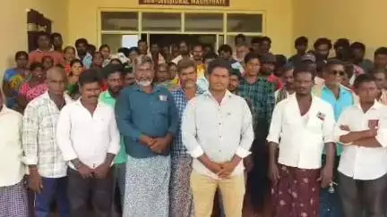 గంపలగూడెం లో స్మశానాన్ని ఆక్రమించారని వడ్డెర సంఘం ఆర్డీవోకి ఫిర్యాదు