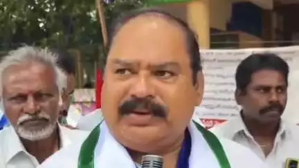 మున్సిపల్ ఇంజనీరింగ్ కార్మికులు సమస్యలు పరిష్కరించండి : మాజీ ఎమ్మెల్యే స్వామి దాసు