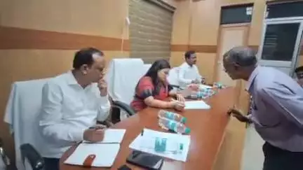 ଯାଜପୁର: ବ୍ୟାସନଗର ସ୍ଥିତ କେଏନଡିଏ କାର୍ଯ୍ୟାଳୟରେ ଜିଲ୍ଲାସ୍ତରୀୟ ଅଭିଯୋଗ ଶୁଣାଣି ଶିବିର ଅନୁଷ୍ଠିତ, ଜିଲ୍ଲାପାଳ ଉପସ୍ଥିତ