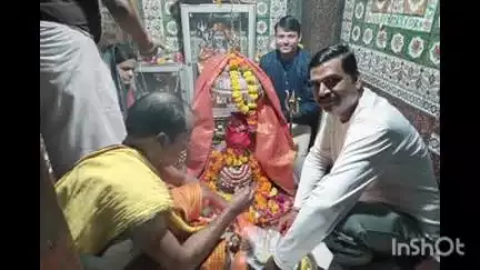 नरसिंहगढ़: सावन सोमवार के चलते शिवालयों में उमड़ा जनसैलाब, घरों व मंदिरों में किया गया रुद्राभिषेक
