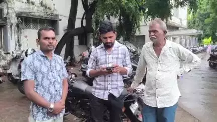 ઉધના: સુરતના ડિંડોલીમાં માતાએ નોકરી બાબતે ઠપકો મળતા યુવકે આપઘાત કર્યો