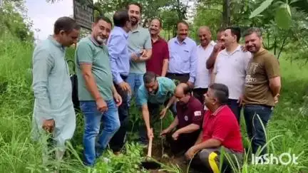 हमीरपुर: रोटरी क्लब हमीरपुर ने पौधारोपण अभियान आयोजित किया, रोटरी वाटिका मटाहनी में पर्यावरण संरक्षण की सार्थक पहल की