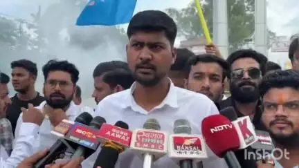 अंबिकापुर: सरगुजा जिले के एनएसयूआई के जिला अध्यक्ष आशीष जयसवाल ने PWD के एग्जाम में नकल को लेकर किया पुतला दहन, दी जानकारी