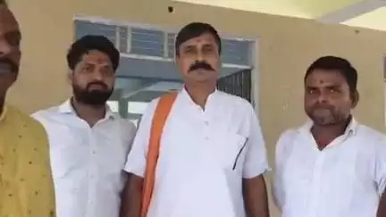 दतिया नगर: विश्व हिंदू परिषद बजरंग दल के पदाधिकारियों ने मंदिरों पर हो रहे अतिक्रमण पर कलेक्टर से जताई नाराजगी