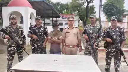 मिहींपुरवा: मोतीपुर पुलिस और एसएसबी की टीम ने 10 किलो 60 ग्राम नाजायज स्मैक के साथ एक अभियुक्त को किया गिरफ्तार