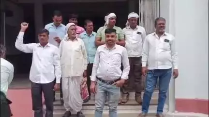 छिंदवाड़ा नगर: चौरई के व्यापारी ने किसानों से गेहूं खरीदने के बाद नहीं किया भुगतान करीब 80 किसानों ने कलेक्टर से की शिकायत
#jansamasya