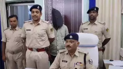 मधेपुरा: होटल संचालक हत्याकांड का मुख्य शूटर गिरफ्तार, चप्पल और CCTV से हुई पहचान, 27 मई को चांदनी चौक पर हुई थी हत्या