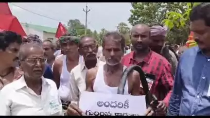 భీమవరం: అక్రమ బెల్టు షాపులను ప్రభుత్వమే ప్రోత్సహించడం సిగ్గుచేటు, గీత వృత్తిని కాపాడి గీతన్నను ఆదుకోండి : ఎమ్మెల్సీ గోపి మూర్తి
