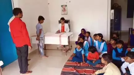 रीठी: आयुष्मान भारत योजना के तहत विशेष अभियान शुरू, वसुधा उप स्वास्थ्य केंद्र में 15 आयुष्मान कार्ड बने