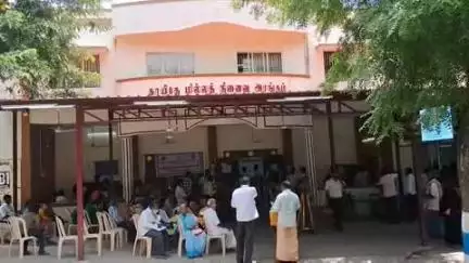 வேலூர்: கலைஞரின் கனவு இல்ல திட்டத்தில் வீடு வழங்குவதற்கு அதிகாரிகள் லஞ்சம் கேட்கிறார்கள் திருமணி பகுதி மக்கள் சத்துவாச்சாரி ஆட்சியர் அலுவலகத்தில் புகார் மனு