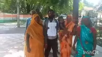 निघासन: रघुवर नगर में दलित बालक की हत्या के बाद उसके पिता को मिली धमकी, झंडी चौकी क्षेत्र बना डर और दबंगई का अड्डा