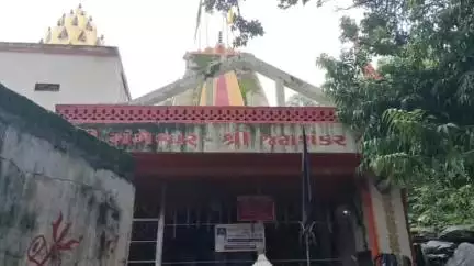 જૂનાગઢ: ગિરનાર જંગલમાં આવેલ જટાશંકર મંદિર ખાતે ધારાસભ્ય શહેર ભાજપ પ્રમુખ સહિતનાએ દર્શન કરી, સફાઈ અભિયાન હાથ ધર્યું