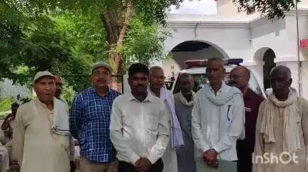 उरई: कदौरा ब्लाक में देश आजादी के बाद से नहीं डाली सड़क,खबर रास्ता बना कई लोगों की मौत की वजह नहीं होती सुनवाई#jansamasya