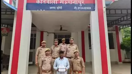 मऊरानीपुर: पुलिस ने बरियावेर के पास से शातिर चोर को किया गिरफ्तार, 5 लाख के आभूषण भी बरामद, दूसरे शातिर चोर की तलाश जारी