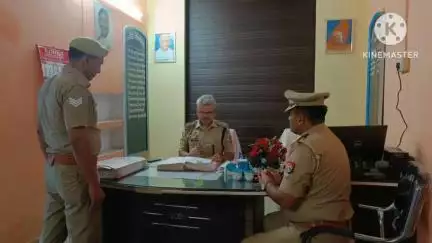 बस्ती: बस्ती जिले के अपर पुलिस अधीक्षक ने पुरानी बस्ती थाने का आकस्मिक निरीक्षण किया, दिए आवश्यक निर्देश