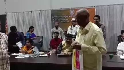 కర్నూలు: వచ్చే స్థానిక సంస్థల ఎన్నికల్లో ప్రజలు వైసీపీకి బుద్ధి చెబుతారు : టీటీడీ బోర్డు సభ్యుడు మల్లెల రాజశేఖర్