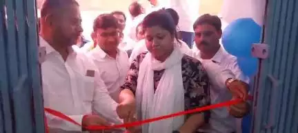 कुचायकोट: थाना के कुचायकोट बाजार स्थित कोऑपरेटिव बैंक का नवीनीकरण कार्य पूर्ण, अध्यक्ष महेश राय ने किया उद्घाटन