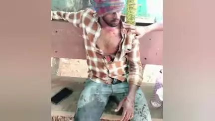కైకరం వద్ద హైవే పై రోడ్డు ప్రమాదం, బైక్ పై ప్రయాణిస్తున్న తల్లీ,కొడుకుకు గాయాలు ఆస్పత్రికి తరలింపు