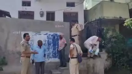 చేగుంట: పట్టపగలే తాళం వేసి ఉన్న ఇంట్లో చోరీ, బంగారం, నగదు అపహారణ